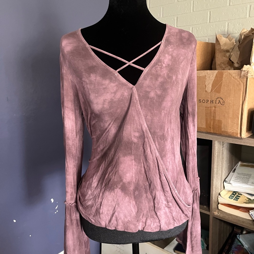 American Eagle Outfitters Mauve Long-Sleeve Crisscross Wrap Top‎